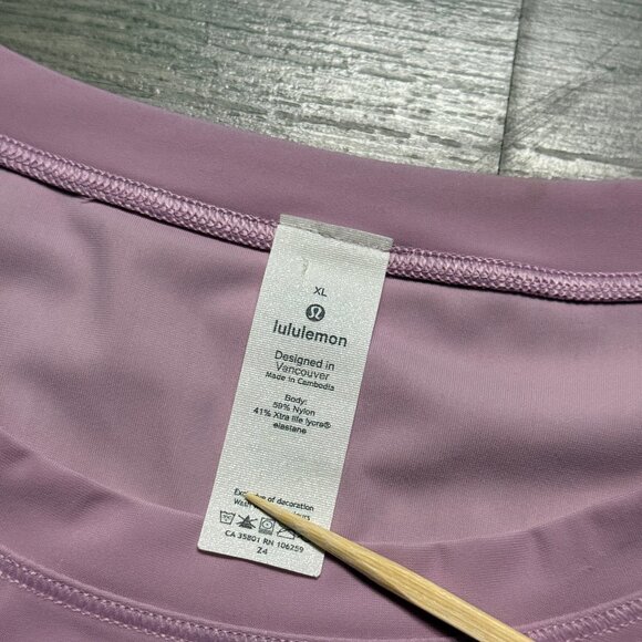 Lululemon Women's Sun Shelter Long Sleeve Rash Guard - Pink - Picture 6 of 9